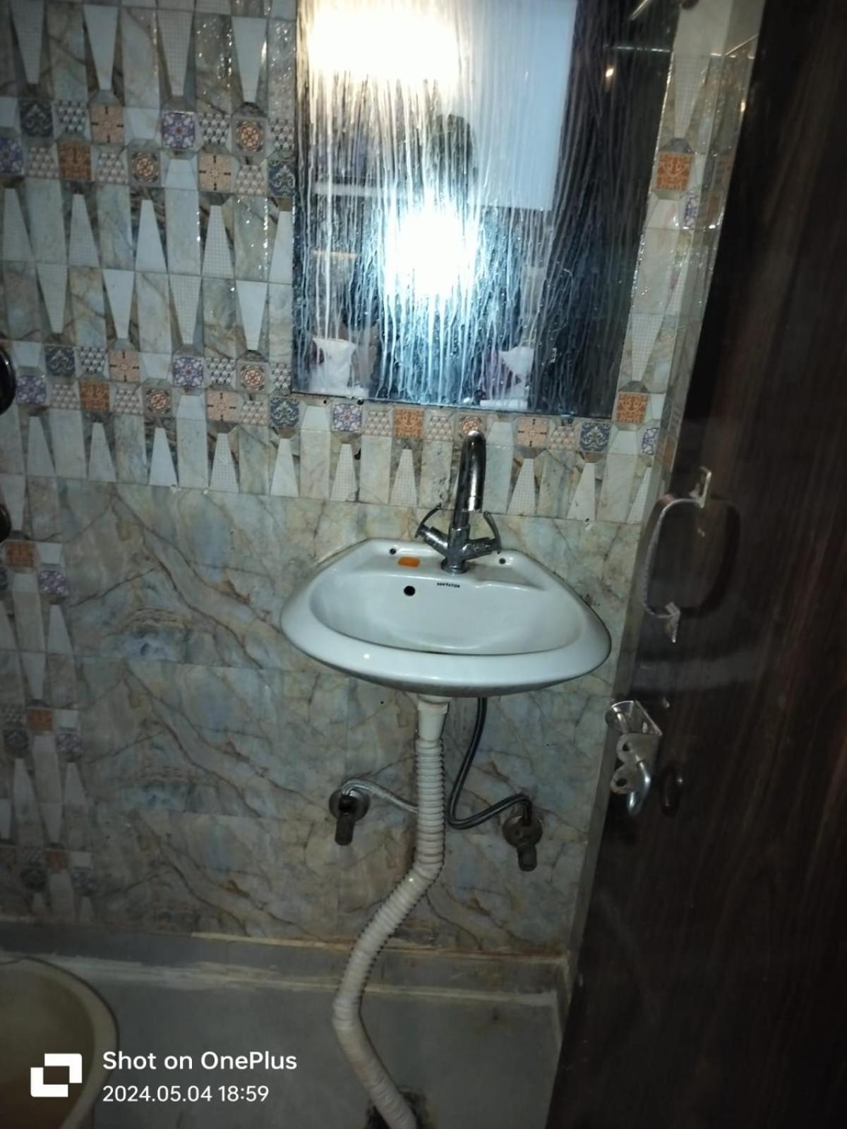 דלהי Hotel Janvi Palace מראה חיצוני תמונה